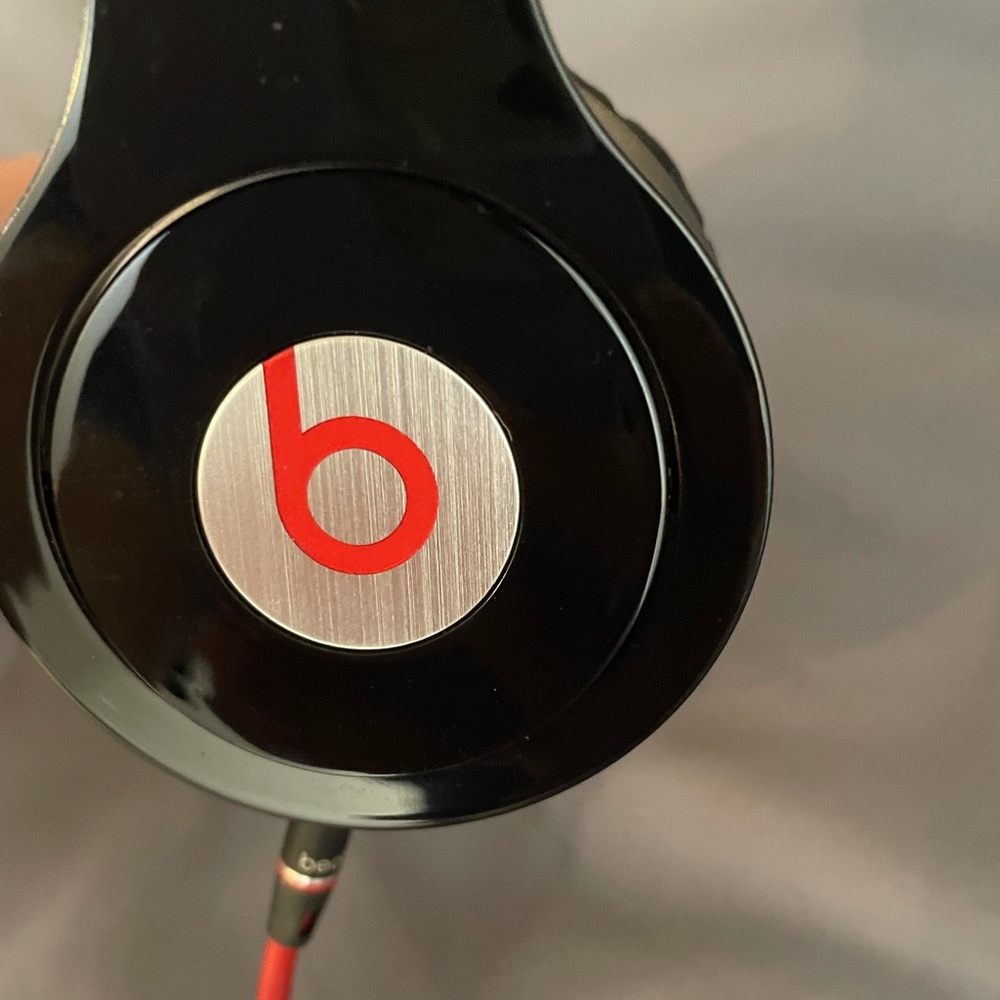 Beats wired headphones